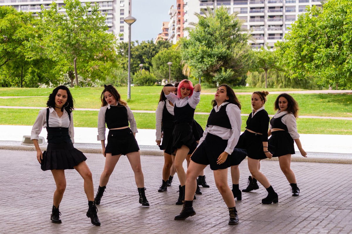 BckVelvet's tweet photo. ¡Hoy hemos tenido día de grabación!
Colaboración con @MiianaKwon 💪
Fotos de @ASampedro29 📷 https://t.co/YF5BKlzTEY
