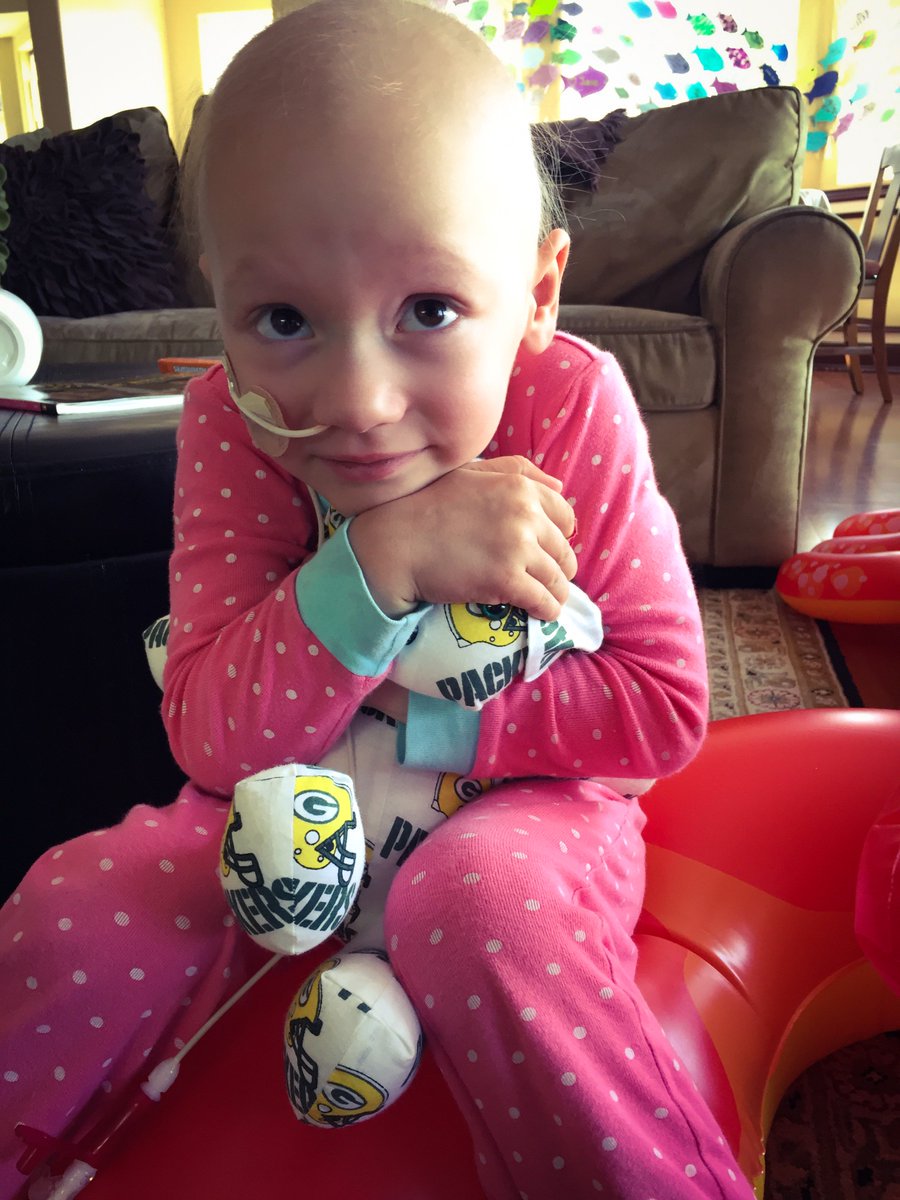 chrisandpj's tweet photo. Thank you Dr. @AaronRodgers12 for fighting childhood cancer for kids and super fans like #4SweetJane! Would love to see you and @packers in Seattle in November! #KickChildhoodCancer #FightinginSeattle #GoPackGo @seattlechildren https://t.co/yLcc8HuO6O