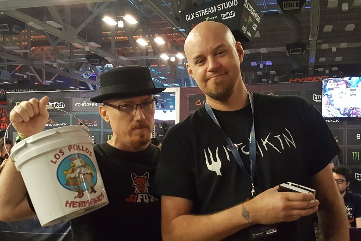 CovenGameStudio's tweet photo. Walter stopped by with some "chicken." @ThirtyOneFox @DreamHack #indieplayground https://t.co/3qa5tGg7Hi