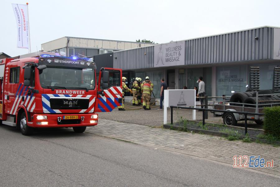 🚨 Welness Center #Ede ontruimd na brand in frituurpan 112.press/QVzK65 112Ede https://t.co/W2kKM9Tu3t