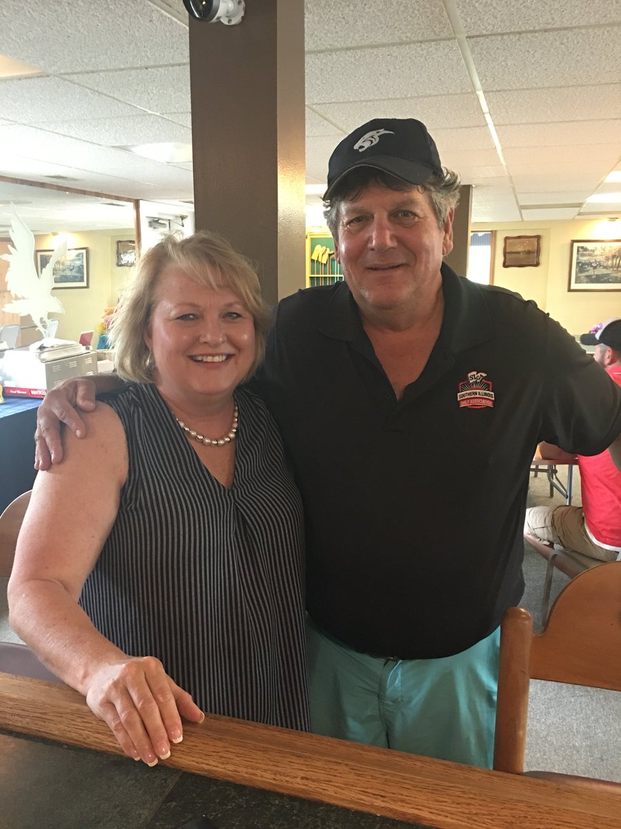 RepTerriBryant's tweet photo. Stopped off at Redhawk golf course to help my friends from Perry County celebrate “Perry County Days.” This year celebrating Illinois bicentennial. All proceeds going to NubAbility. The golf tournament now, fishing tournament and corn hole tournament later. Stop by and donate! https://t.co/d6VyDknCWU