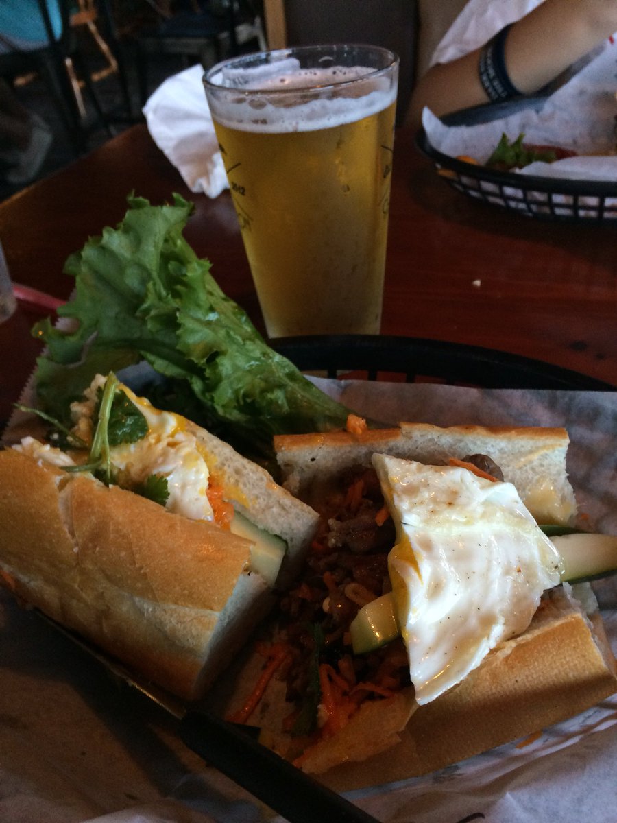Fantastic Bon Mi <a href="/HughiesHouston/">Hughie's</a> and a great Texas kolsch from <a href="/baabaabrewhouse/">Baa Baa Brewhouse</a> 🍻🍻🍻<a href="/Just4BeerLovers/">Just For Beer Lovers</a> @Jagoff33 <a href="/TomHerringbone/">Tom Harrington</a> <a href="/badhopper/">Jason Hopper</a> <a href="/JacobGrimes/">Jake</a> @beerguypdx @wolv54b1 <a href="/IanStew55902399/">Ian Stewart</a> <a href="/mtravis63/">Mike Travis</a> 🍻🍻🍻🍻