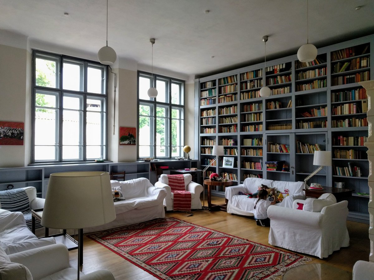 AndreiOlaru11's tweet photo. #TransilvaniaGuestHouse
#Cincsor

Am descoperit un loc nou superb in Romania. Si o carte pe care trebuie sa mi-o cumpar: Malcolm - #JamesPurdy https://t.co/BkN3dPrcwH