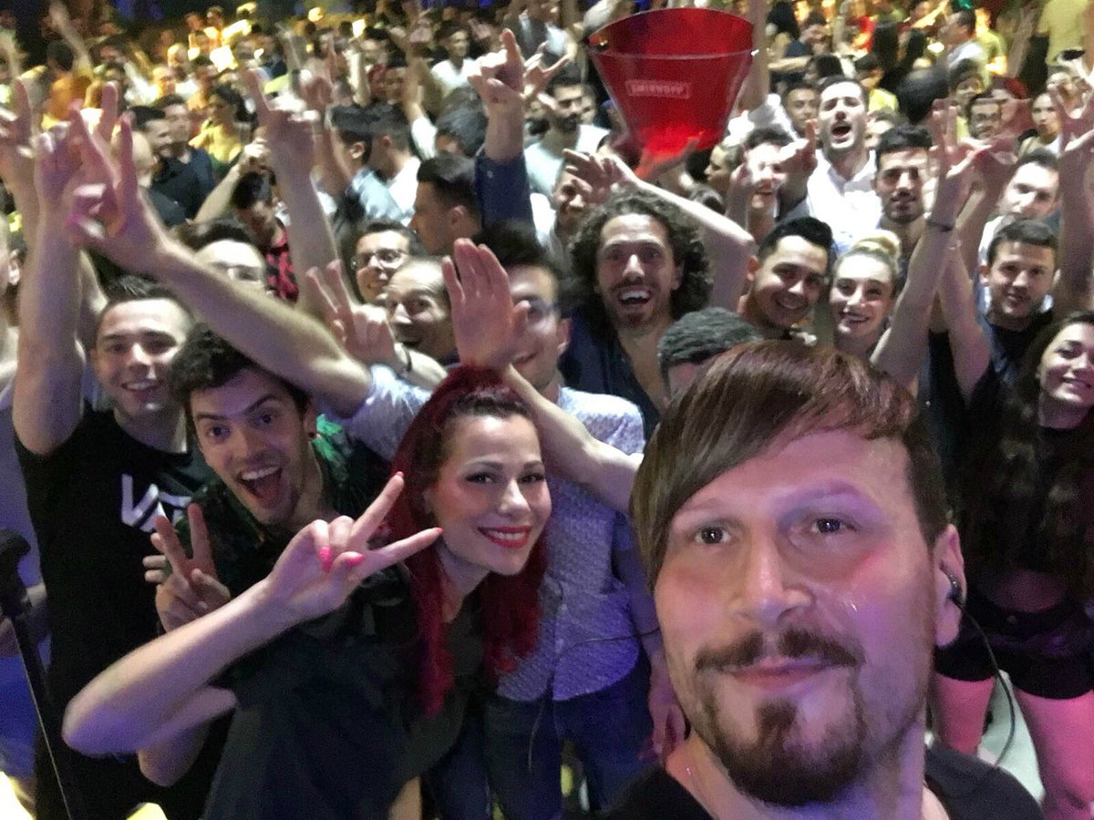 ErikadeBonis's tweet photo. Yesterday at #CascinaDueTorri💗
•
•
#Stezzano #Bergamo #concerto #live #djross #erika #magicbox #soldoutmanagement #bbagency #bangrecord #cascinaduetorri #party90 #dance90 #90 #90s #dancemusic #danceparty #dance #italy #italia #flyer #party #music #likes https://t.co/Sdb9jvokxs