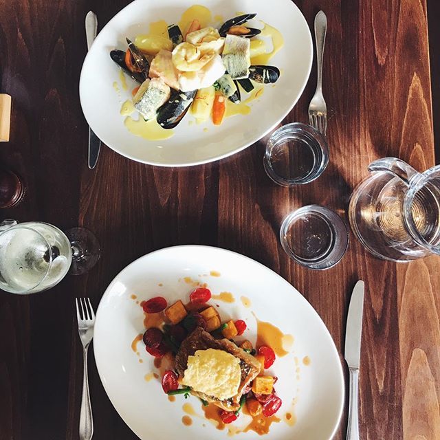 When in Hastings, try the fish! 🐟 delicious lunch during our day trip today, blog post coming soon....
.
.
#hastings #food #foodporn #eastsussex #sussex #dayout #daytrip #weekend #weekendvibes #delicious #eatingout #eat #fish #restaurants #yum #happy… ift.tt/2JbjJIu