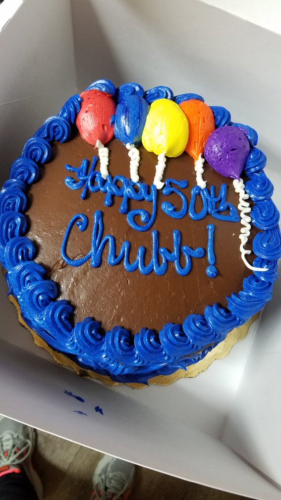 doeeyes67's tweet photo. @Publix Thank you SO much for a fantastic job with our birthday cake. First time ordering a custom cake &amp; you didn't disappoint. Fudge iced with chocolate covered strawberry filling!! SO good! Online ordering was easy. 👍🏻👍🏻 https://t.co/TzqkEdpOHE