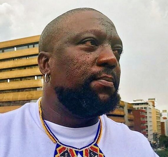 MaB_lawrence's tweet photo. #SAMA24 RT if you think this guy deserve an Award https://t.co/WiSPBQUSf4