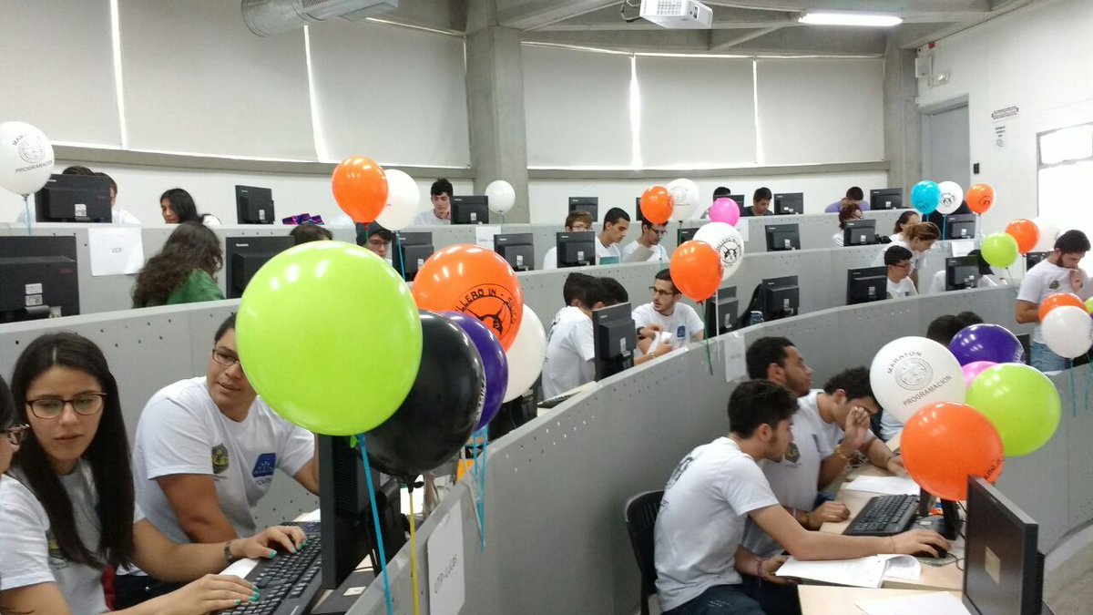 in_silicoUTP's tweet photo. ! Excelente maratón, los globos no paran ! https://t.co/X7dJKxsbEv