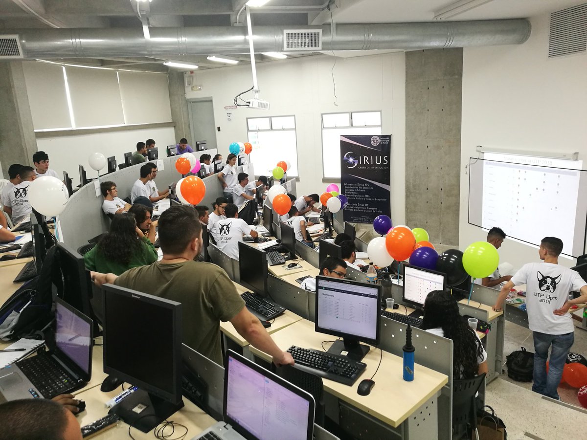 in_silicoUTP's tweet photo. ! Excelente maratón, los globos no paran ! https://t.co/X7dJKxsbEv