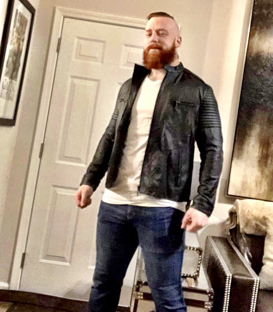 WWESheamus's tweet photo. THE longest running Undisputed Champion of Handsomeness in WWE history. Who can take my crown? No one.
Wearing @FatherSons_ https://t.co/lVNejnxO5q