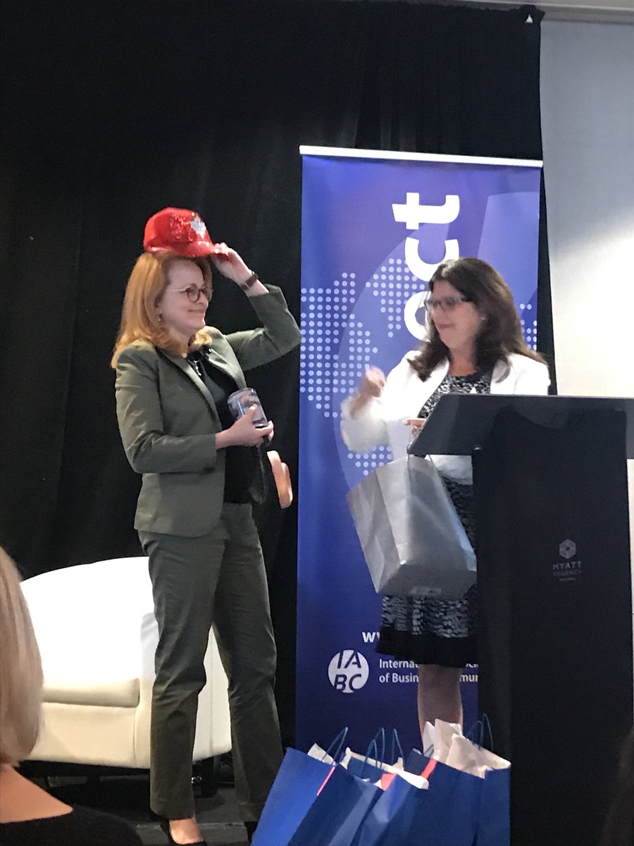 angeandersonyyc's tweet photo. Love that @GingerHoman is the incoming @IABC chair! Not only is she an amazing communicator and leader, but she’s an awesome honourary Canadian! #IABC18 https://t.co/1FLifER1LE