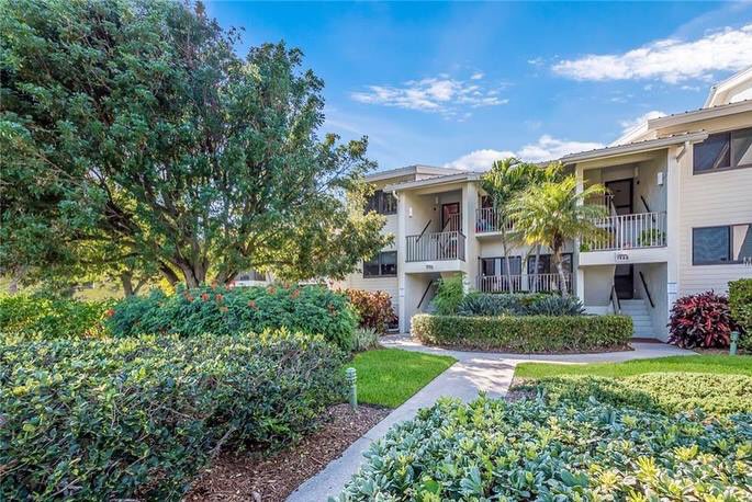 OnBocaGrande's tweet photo. Back on The Market: 
5000 GASPARILLA ROAD Unit#73B, BOCA GRANDE
Fabulous beachfront location offering exceptional beach views, just perfect for enjoying endless sunsets and stunning aqua blue water of the Gulf of Mexico. Asking $1,099,000 Call for more info 941.258.0036 https://t.co/R9gcvLlkx2