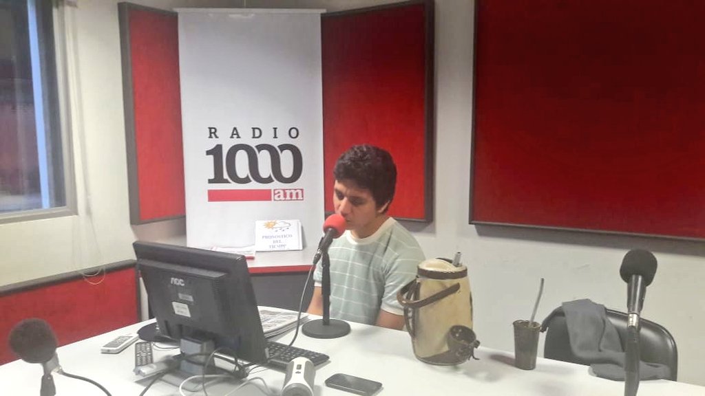 1000_am's tweet photo. 🎙📻🔊En el aire #ChakePora por la #1000am https://t.co/BQN7yev4NT