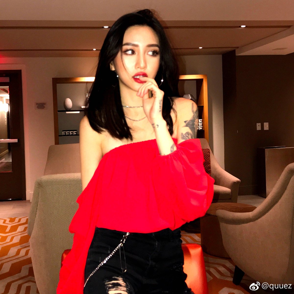 94SLUUT's tweet image. Oh my gosh I did it again. He said I broke his heart, It keeps happening. I don't know why they always fall for me, why they always fall for me? 🥀🎼