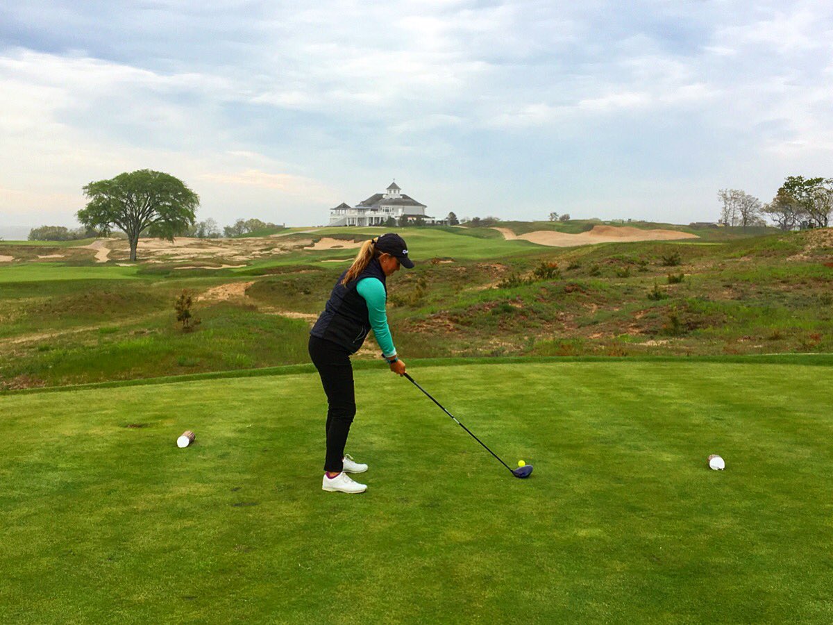 stefshw's tweet photo. Summer is in session.  #thehamptons #sebonack #mysummerhome https://t.co/DU6VUEf0Gj