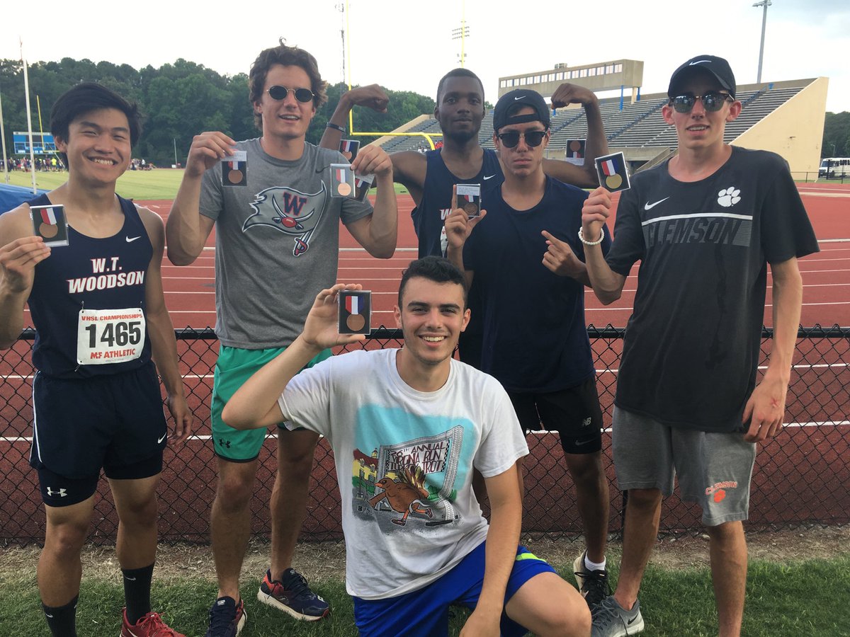 WoodsonXCTF's tweet photo. All-State boys 4x800m, boys 4x400m, Joey 800m and Jackson 3200m. @Woodsonathletic https://t.co/Dj9ZoYLkSI
