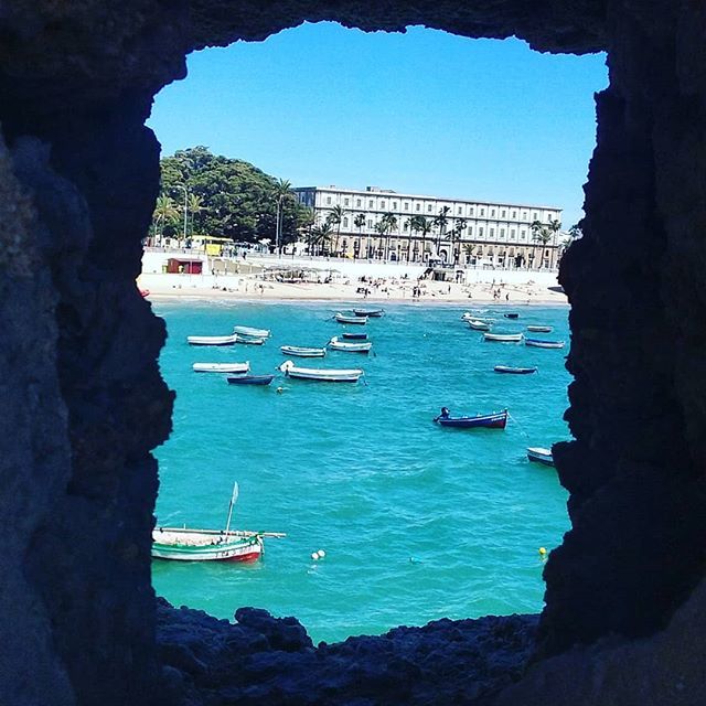 rafadezelanda's tweet photo. I like Cádiz https://t.co/CSskcGwoTJ https://t.co/DdZg7x0FRJ