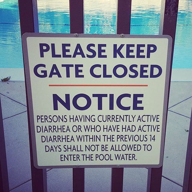 DietsBite's tweet photo. 🤔 well it doesn't say anything about dogs. 💩🤣 https://t.co/WgCNE1kFMr https://t.co/wAQVr4hIl7