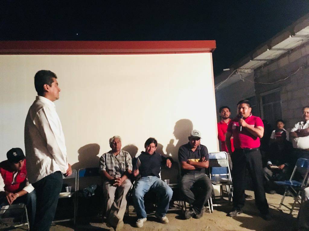 LaloZacatelco's tweet photo. Cerramos la jornada en San Agustín Calvario donde amablemente nos recibieron para escuchar nuestro plan de trabajo y así poder llevar mejoras al municipio y a esta junta auxiliar. #RescatemosCholula #VoyConLalo https://t.co/2ht7ZM14rb
