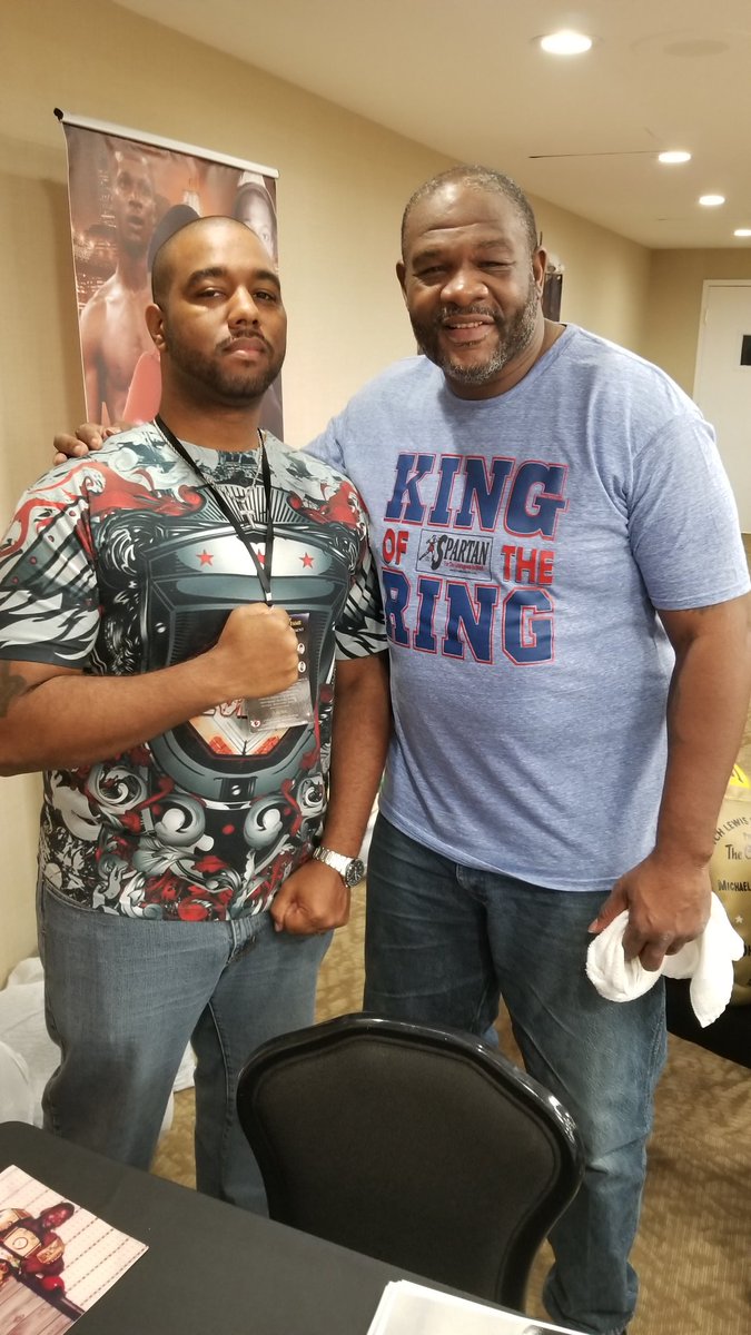 pawthemainevent's tweet photo. A pleasure meeting @riddickbowe today. Hope to do that interview soon!  #TheMainEventZone is back. https://t.co/F2R5AqvrHN