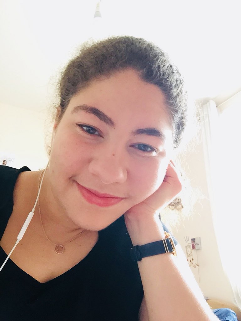 nedsgalaxy's tweet photo. Doing it cause my mutuals and the 100 cast inspire me to gain self confidence ❤️ #lgbt100 https://t.co/noLvPyAf3D