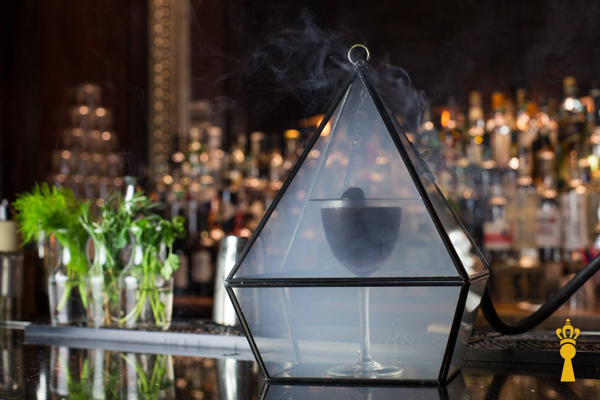 UNTITLEDYYC1's tweet image. Life is a crazy mixture of intoxicating cocktails

MODERNIST #COCKTAILS
ARCHANGEL
scotch, Islay scotch, cacao, Lapsang Souchong, coffee, bitters, pickled cherry, clove &amp;amp; hickory smoke

SATURDAY NIGHT IN THE #CHAMPAGNE LOUNGE 
@djcsik &amp;amp; @yungninomusic 

Lights On - 7:00pm