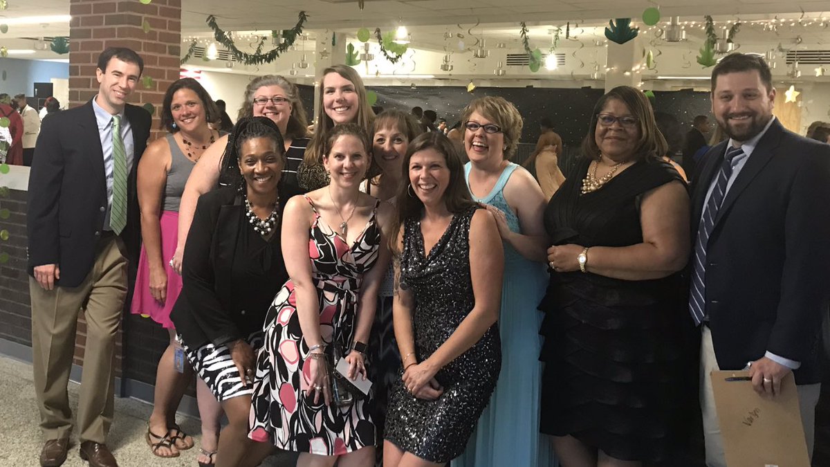 Sjudge24's tweet photo. Had a great time at the 8th grade dance! #buildingthebestprovidence #pvmsrams https://t.co/T81uXq67iM