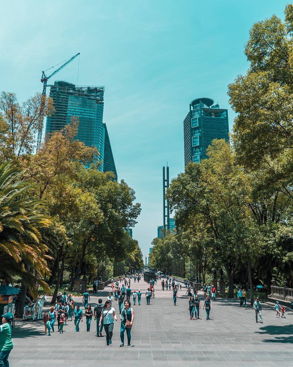 .<a href="/LiamPayne/">Liam</a> Instagram update from Mexico City 🇲🇽 (2/6)