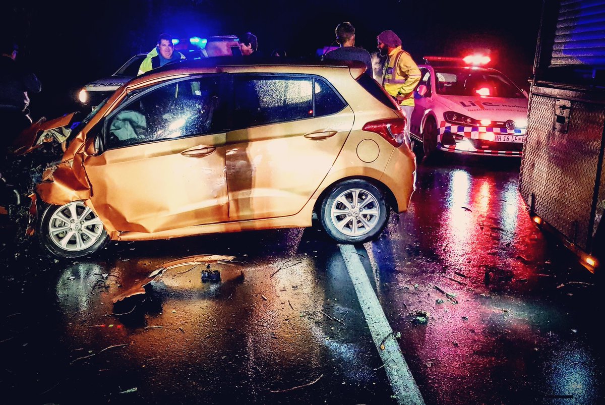 Fatal MVC. Old Tygervalley Rd, near Altydgedacht. One pt sadly deceased, four pts minor to moderate injuries <a href="/ER24EMS/">ER24 EMS (Pty) Ltd.</a> <a href="/WCHEMS/">Wojin Chems</a> <a href="/cptfrs/">CPT's Fire & Rescue</a> <a href="/1SecondLater/">1Second</a> <a href="/FatalMoves/">The Fatal Moves Team</a> <a href="/_ArriveAlive/">Arrive Alive</a>