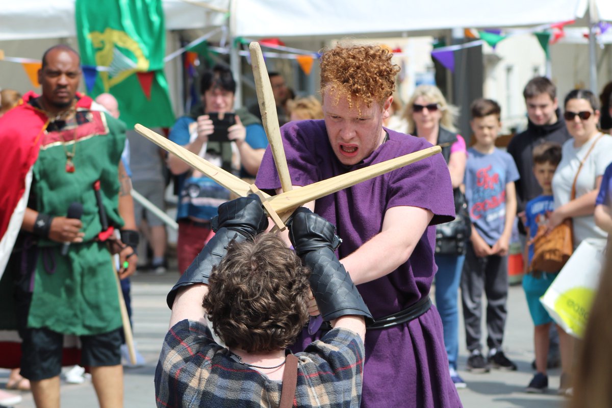 Táin March Festival tweet media