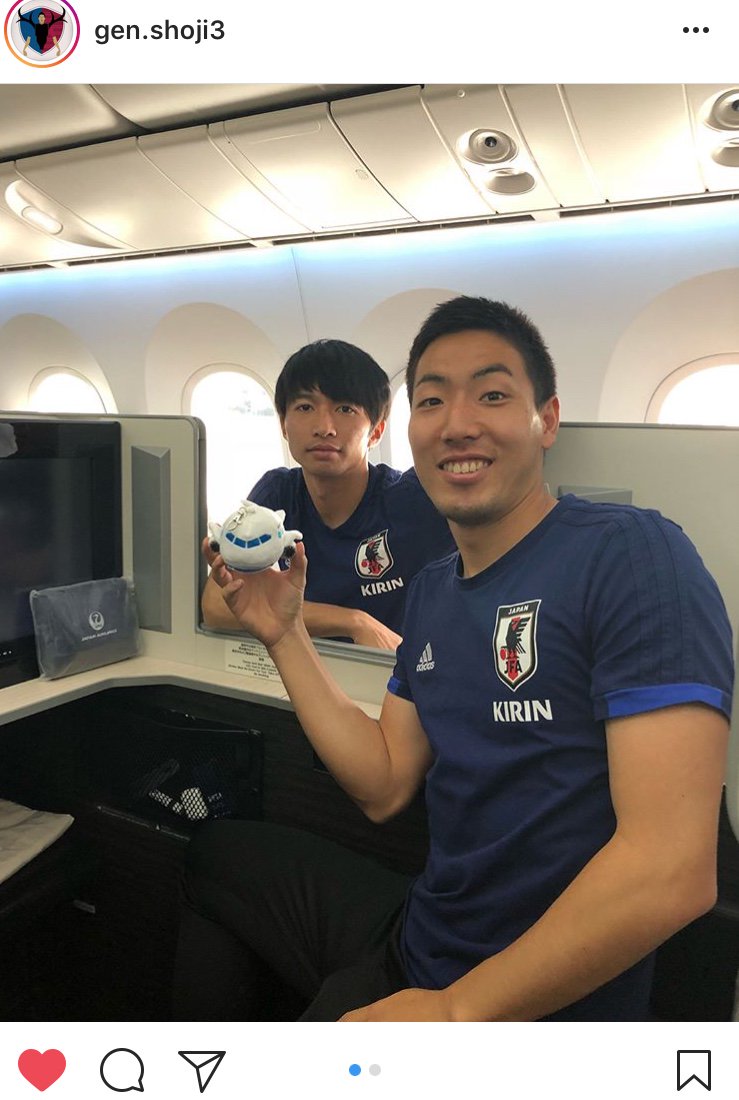 動画 昌子源が移動の飛行機で柴崎岳を盗撮するも無言で間の仕切りを閉められる インスタストーリーをめっちゃ嫌がるｗｗｗ