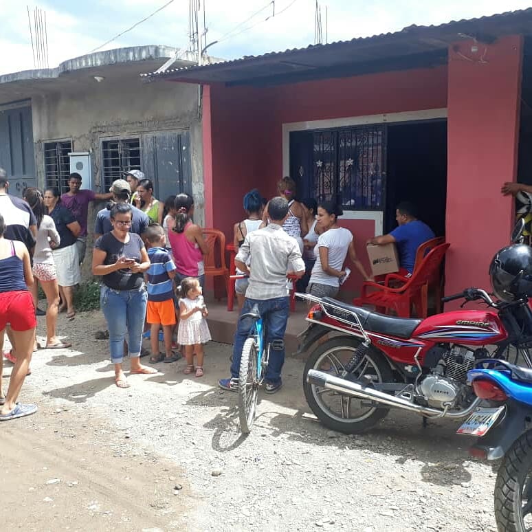clapcheguera's tweet photo. Entrega de caja clap en la comunidad de el paraiso y cheguevara. Felicitaciones al equipo de la estructura clap de el paraiso por ese gran trabajo realizado para obtener las cajas clap #SoyComunicadorClapTachira  
#VamosNico https://t.co/W1DrY3GG06