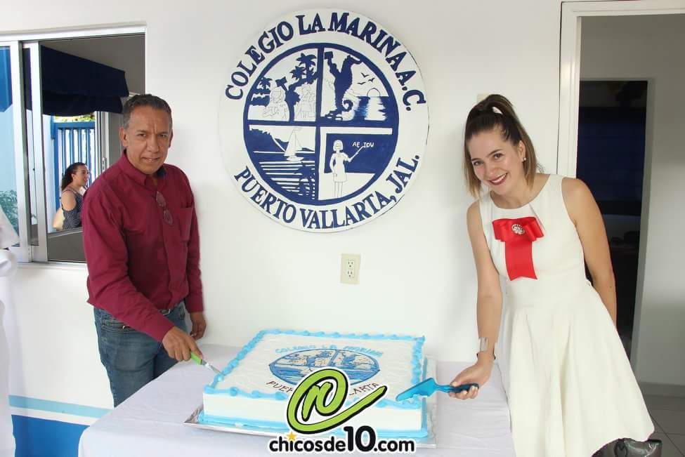 dalilacs4's tweet photo. #soyZ75 Hermoso evento, gracias por la invitación 28 Aniversario del colegio la Marina, festejando a los marinos por su día  y celebrando el centenario de Puerto Vallarta. https://t.co/S1kBjhtEiU