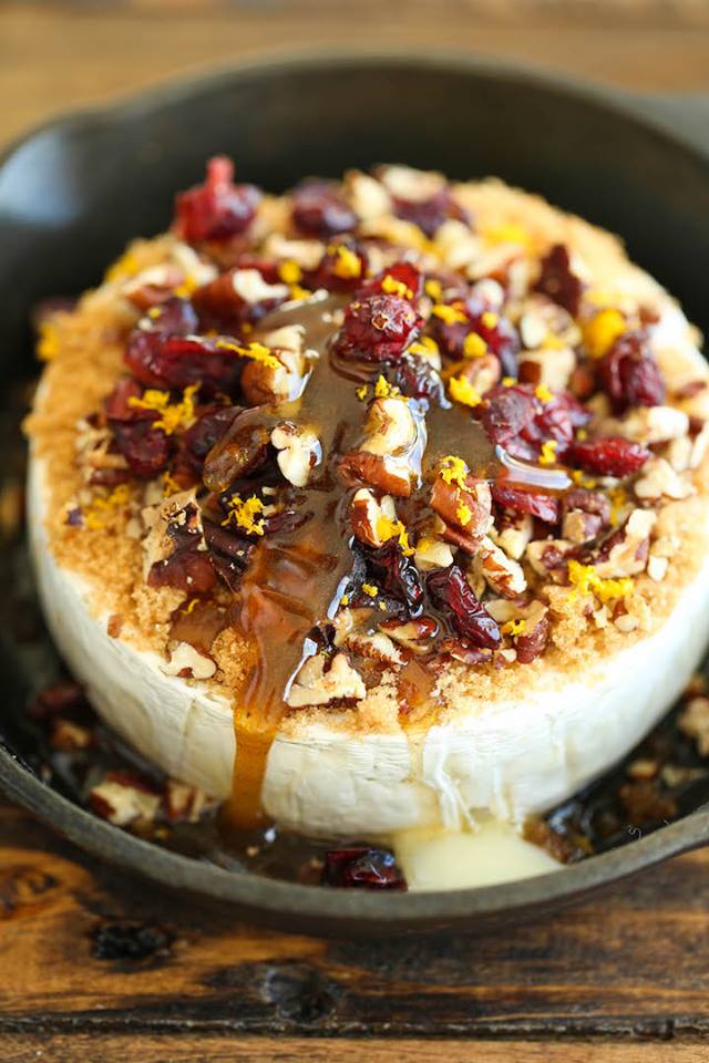 We couldn't help but share this Cranberry Pecan Baked Brie recipe we came across! 
I mean, just check out the finished product 🤤 
Full recipe here > bit.ly/CranberryPecan…
#woombyecheese #cheese #sunshinecoast #sunshinecoastmade