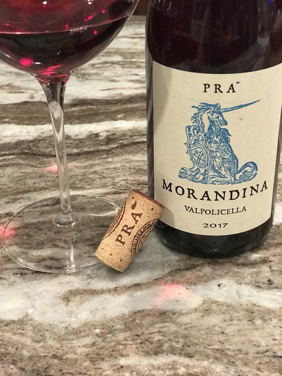 Soave master Graziano Pra starting to master red #wine as well! I like this blend with a slight chill. Awesome for the summer #salute 🍷🇮🇹