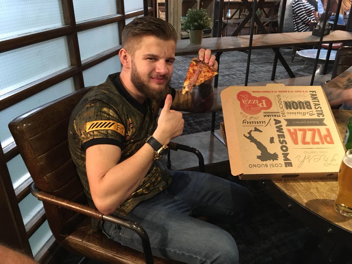 #GLORY54: Can’t forget about one of the beat parts of fighting... the post-fight meal. <a href="/Badboybailey19/">Bailey Sugden</a> 
#ATFBirmingham