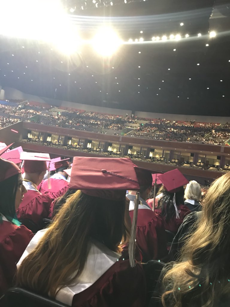 Sports_Pluslife's tweet photo. We in here!! #khsgraduation @KHS_Cougars https://t.co/jd4p2Otu0t