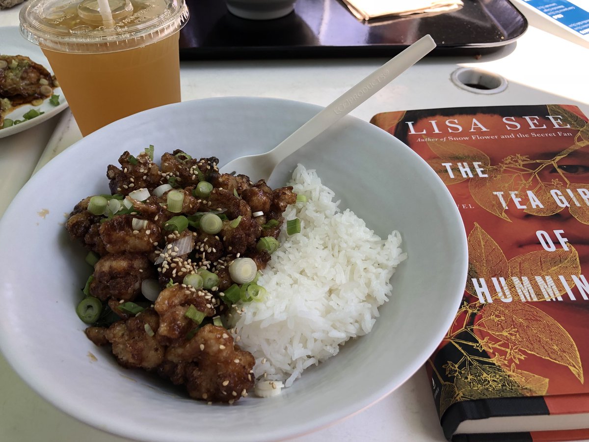 LAParentMag's tweet photo. Our Director of Content @ElenaEpstein enjoying a wonderful lunch, lecture, tea tasting, book signing and gorgeous garden views @TheHuntington @Lisa_See #momlife #momfriends #bookclub #DateWithLA https://t.co/ze7Im4DWMg