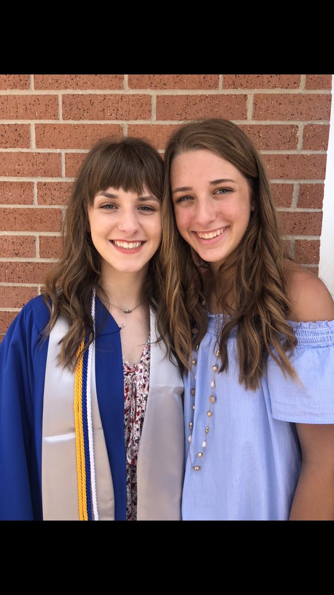 ScottEmmsco03's tweet photo. congrats maddie!! ❤️❤️ https://t.co/5FiHZySMTK