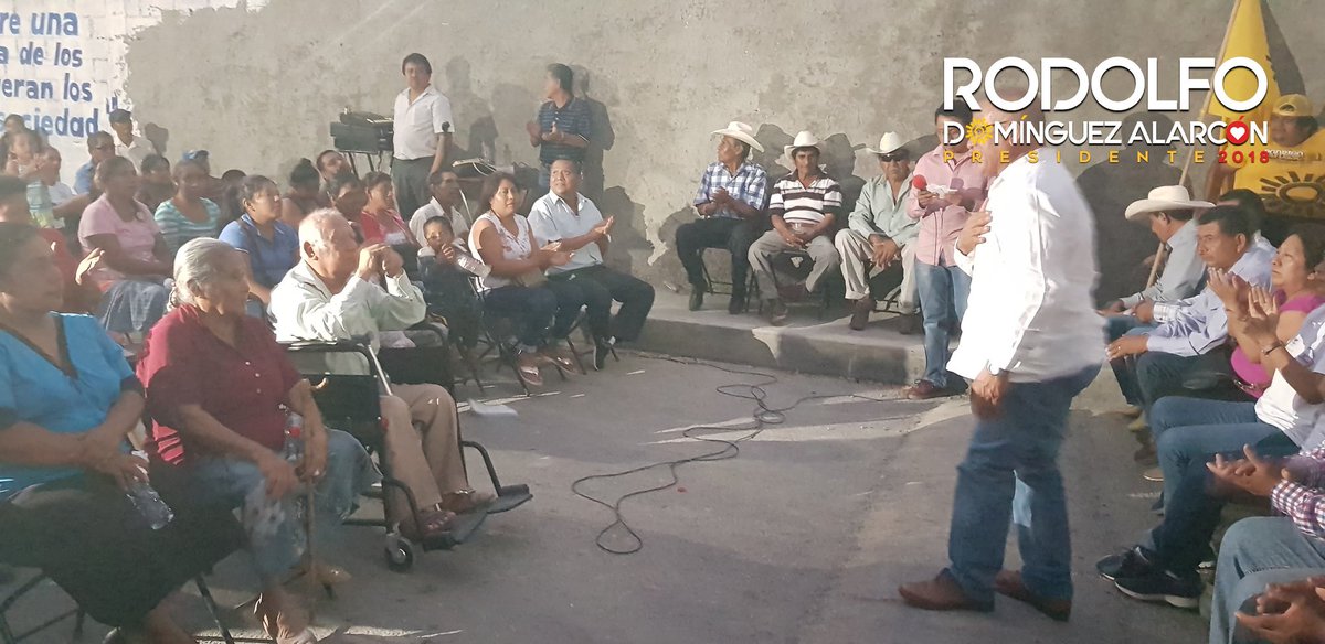 rodolfo_dom's tweet photo. Es un gusto estar en la Col. Los Reyes y Almolonca platicar con ustedes y conocer sus necesidades me fortalece y me motiva a seguir trabajando por mejorar nuestro #Axochiapan. https://t.co/wjKKSymys3
