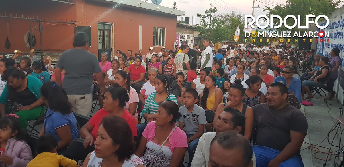 rodolfo_dom's tweet photo. Es un gusto estar en la Col. Los Reyes y Almolonca platicar con ustedes y conocer sus necesidades me fortalece y me motiva a seguir trabajando por mejorar nuestro #Axochiapan. https://t.co/wjKKSymys3