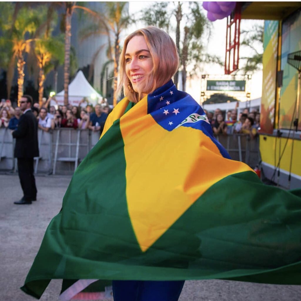 lonelycarstairs's tweet photo. eu toMORRENDO DE AMOR #Sense8InBrazil #Sense8Finale https://t.co/lKqj5sdMSa