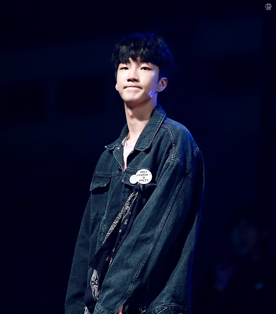 hoonystory0111's tweet photo. 180530 한남대 #이승훈 #HOONY

 멋있쥬 💜💜💜

@official_hoony_  #위너 #WINNER

https://t.co/jqWJI79iOS
https://t.co/r4LpNcGEC7
https://t.co/ngJUzivSDV https://t.co/gBCfnJRnyA