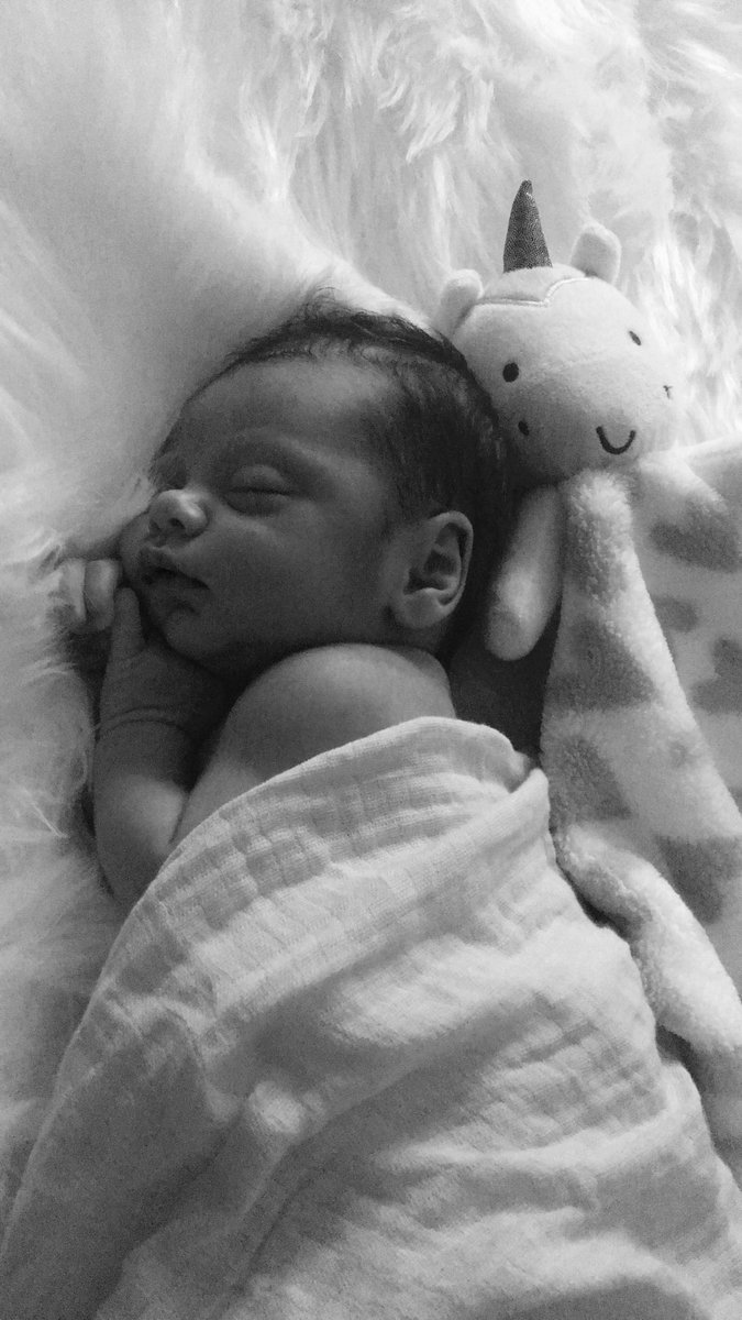 jaquy065's tweet photo. Had a mini photo shoot of my little one🌸✨ #emmabella🦄 https://t.co/uP9Xszsfq5