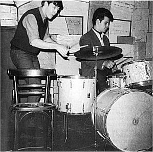 efemefrankmoi's tweet photo. Tal día como hoy de 1962, hace 56 años, ensayo previo en The Cavern para la sesión de grabación de Los Beatles en Abbey Road el próximo 6 de Junio. https://t.co/8WB5o3s1NP