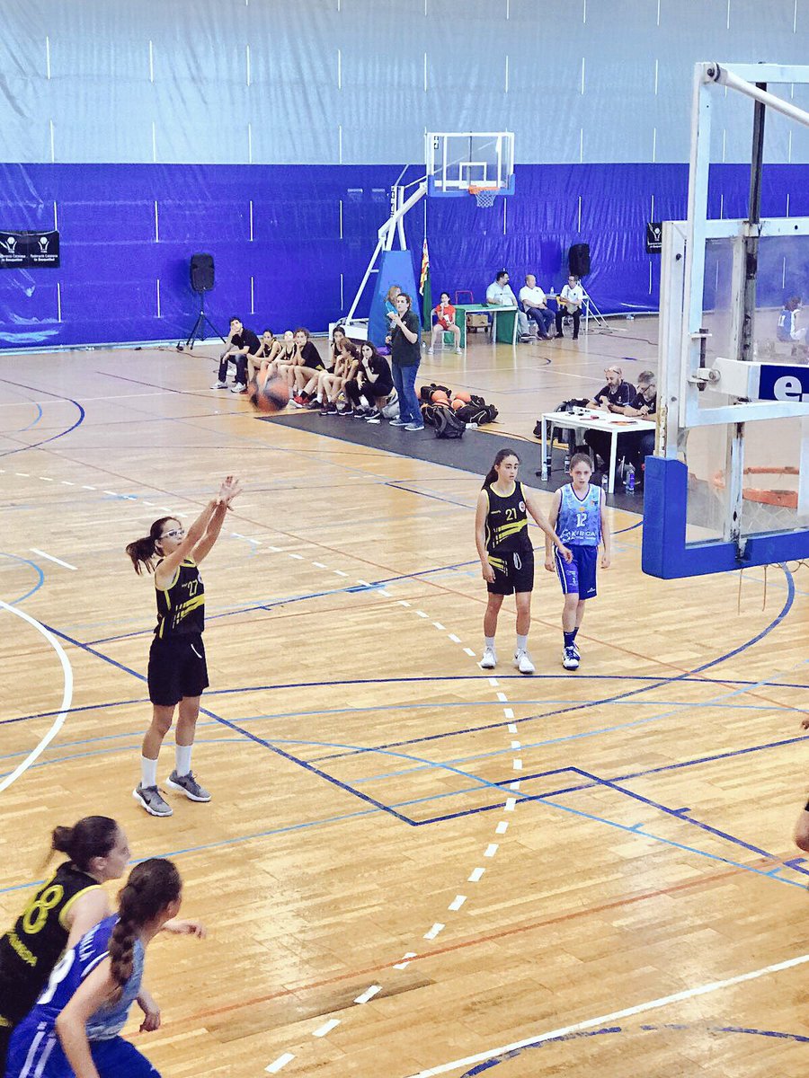 ASRBasketAlmeda's tweet photo. 🏆#FaseFinalMFA1
📆 Campionat de Barcelona (Semifinal)
🏀 @FemBasketAlmeda 62 - @BasquetCornella 68
Molta igualtat durant els 8 períodes en un partit de màxima emoció!Amb ganes de lluitar pel 3r lloc que classifica pel Campionat de Catalunya!
#adnAlmeda #MF06ALM #FaseFinalMFA1 https://t.co/yvVzxz916V