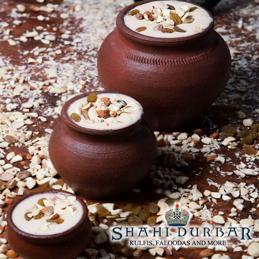 ShahiDurbar's tweet image. Relish the traditional delicacy served in our very desi Matka Rabdis made with love just for you. ❤️

#MatkaRabdi #Rabdi #HappinessIsDesserts #LoveForDesserts #desserts  #ShahiDurbar  #Anytimefordesserts #Tastetheroyal #Foodgasm #Mumbai #Pune #Indore #Bhopal #Nashik #Surat #Goa