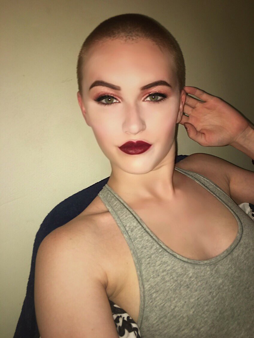 ClubRisque's tweet photo. •KARMA• waiting for you now at #ClubRisquePhiladelphia #RisqueGirl #CalendarGirl | look at these eyes 🖤 @dancewithkarma https://t.co/9NTE0obXBQ