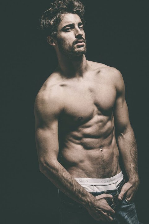 KandyBananas's tweet photo. Borja Navarro #ManKandy https://t.co/husaiQzhZB