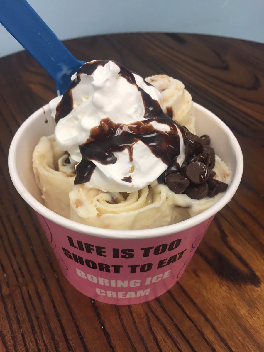 AWeekOrAWeekend's tweet image. Life is too short to eat boring #icecream! #22below #Portland #yum